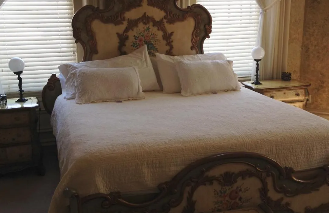 Main Street Bed & Breakfast-1