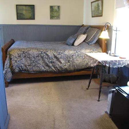 Main Street Bed & Breakfast-2